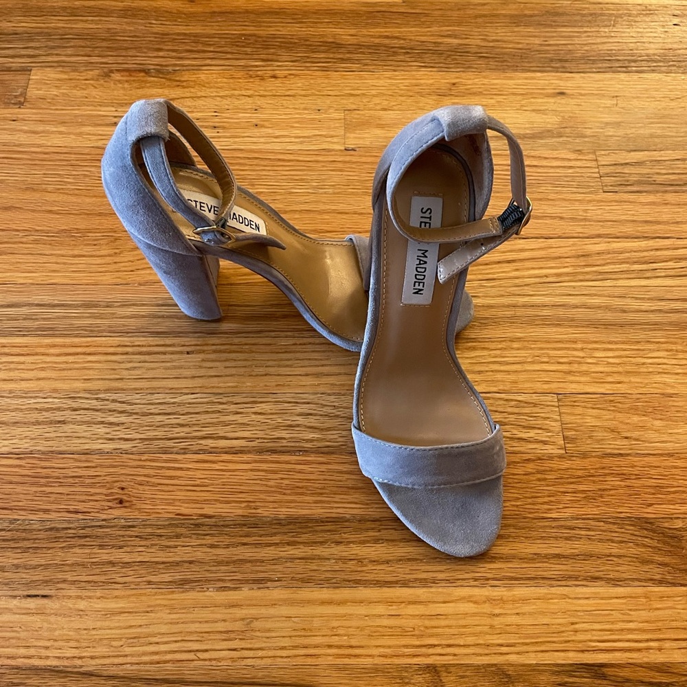 NWOT Steve Madden Carrson Light Dusty Blue Suede Ankle Strap Pumps, Size 6.5